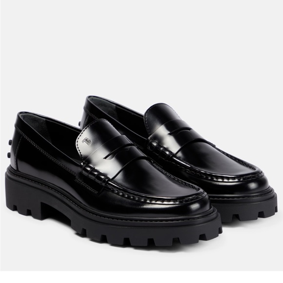 Tod's Shoes - NIB Tod’s Gomna Pesante glossed leather loafers moccasins